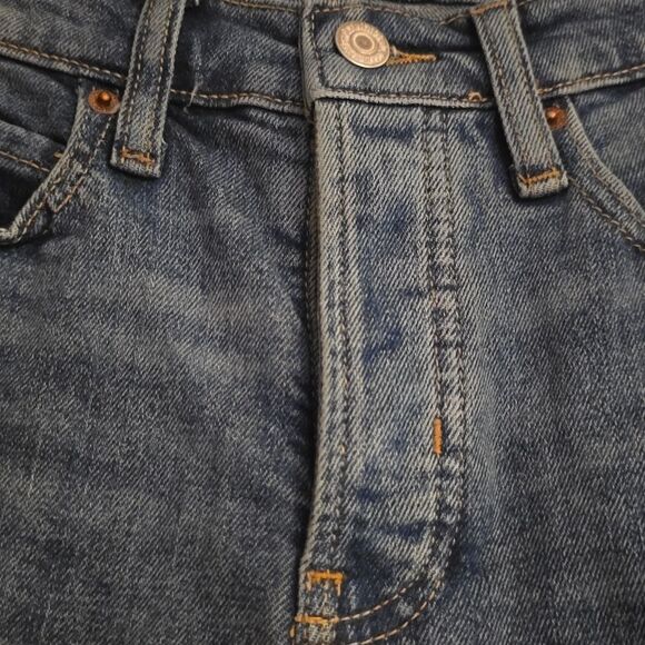 New Old Navy Women's 2 button fly Extra High Rise Curvy Sky-Hi Straight Jeans - Picture 4 of 11